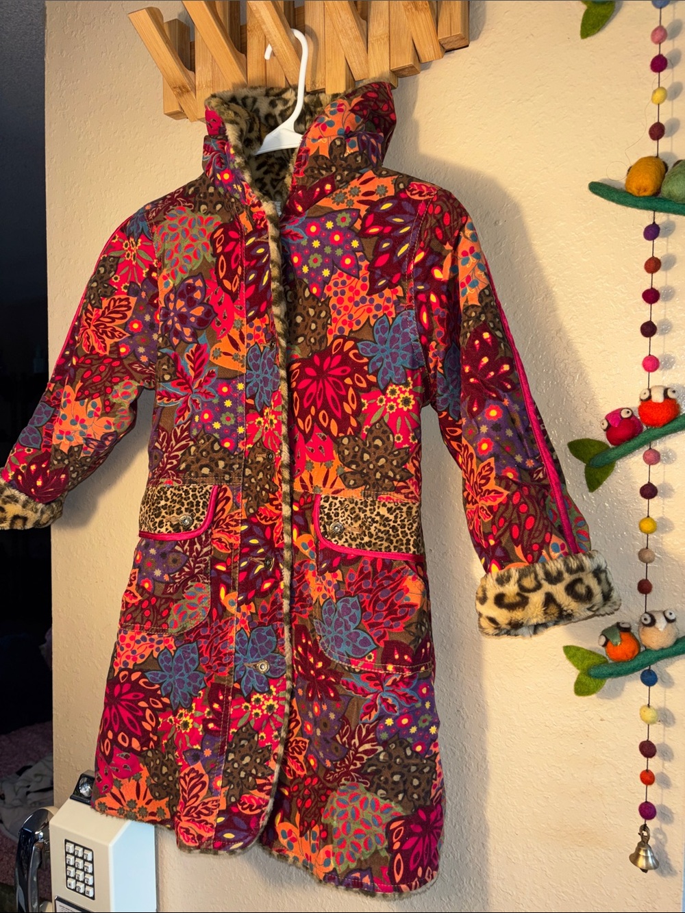 EUC VINTAGE Y2K-era reversible floral and leopard print hooded velvet coat from